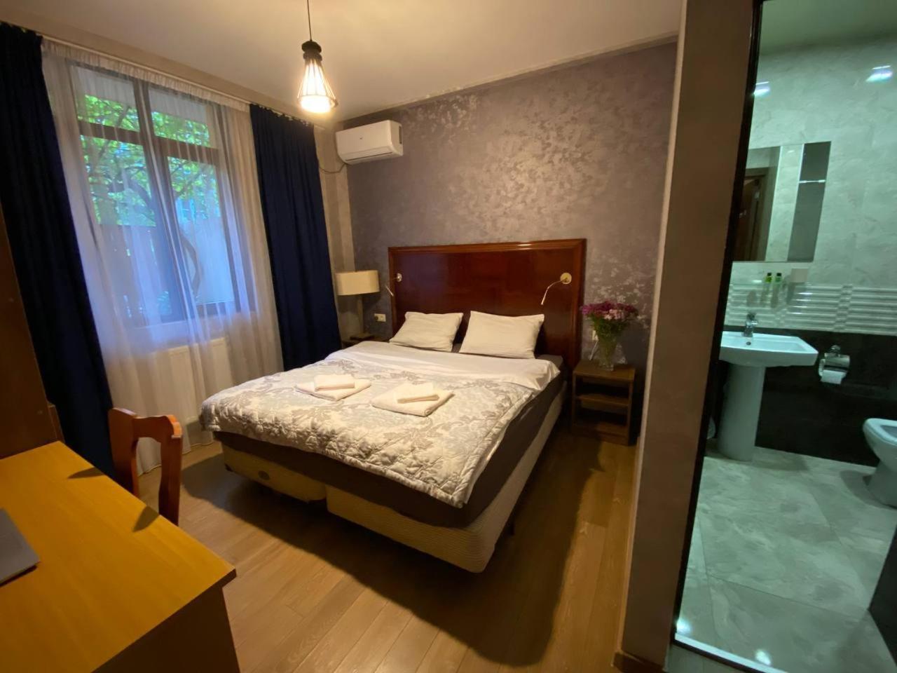 Hotel "Tbilisi Tales" In The Heart Of The Old City Kültér fotó