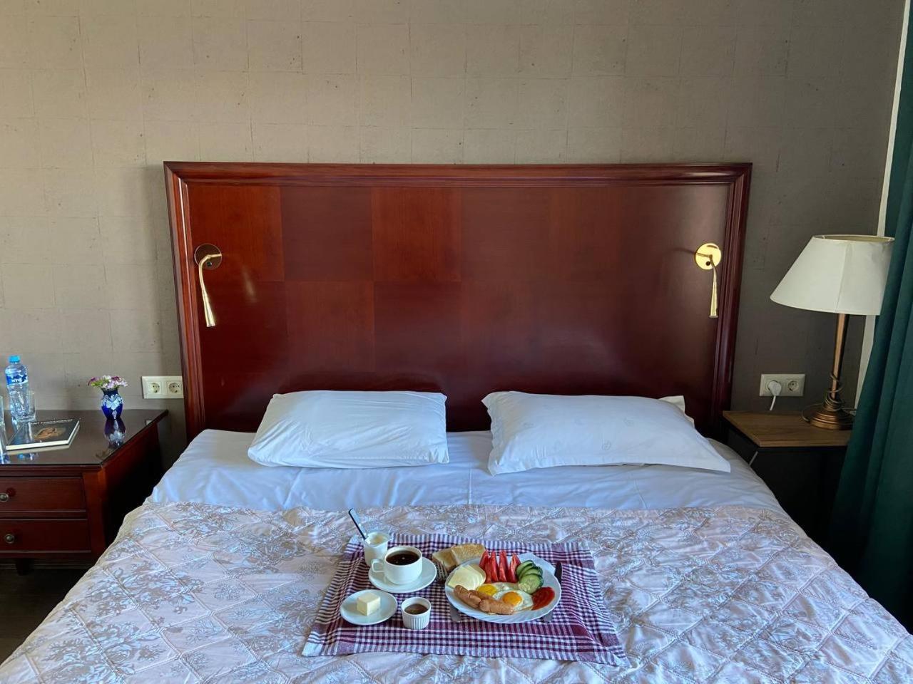 Hotel "Tbilisi Tales" In The Heart Of The Old City Kültér fotó