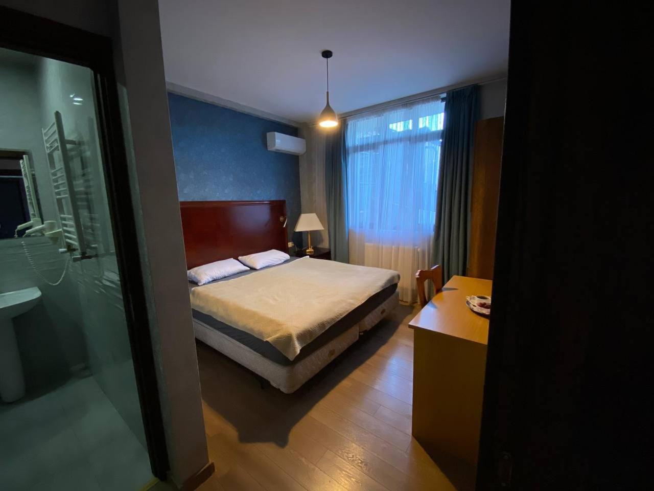 Hotel "Tbilisi Tales" In The Heart Of The Old City Kültér fotó
