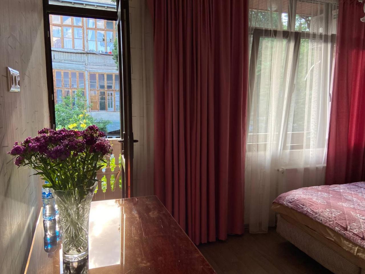 Hotel "Tbilisi Tales" In The Heart Of The Old City Kültér fotó
