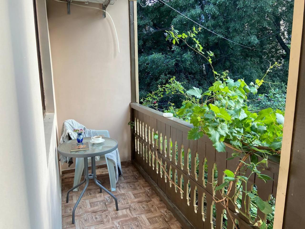 Hotel "Tbilisi Tales" In The Heart Of The Old City Kültér fotó